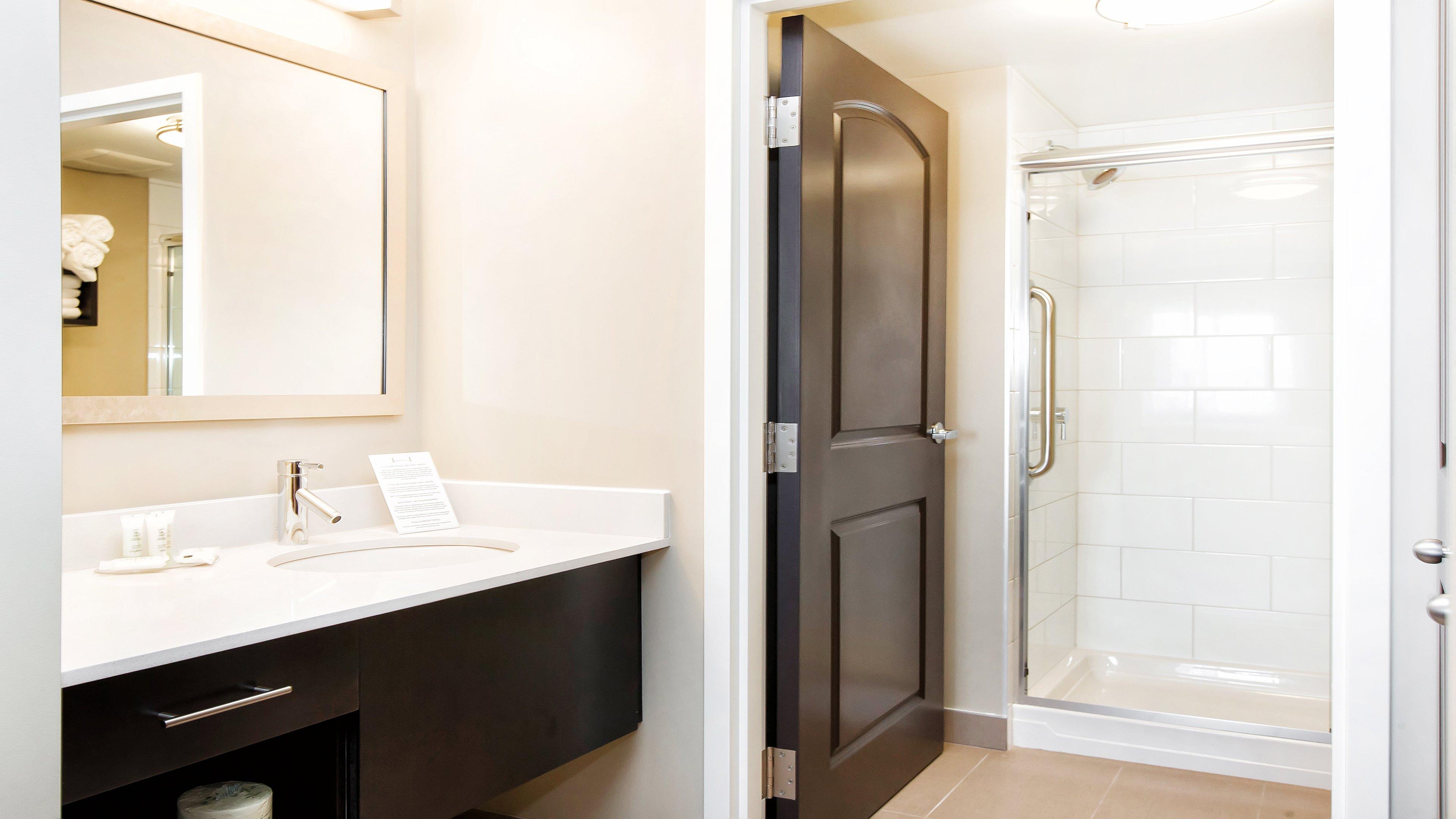 Staybridge Suites West Edmonton By Ihg מראה חיצוני תמונה