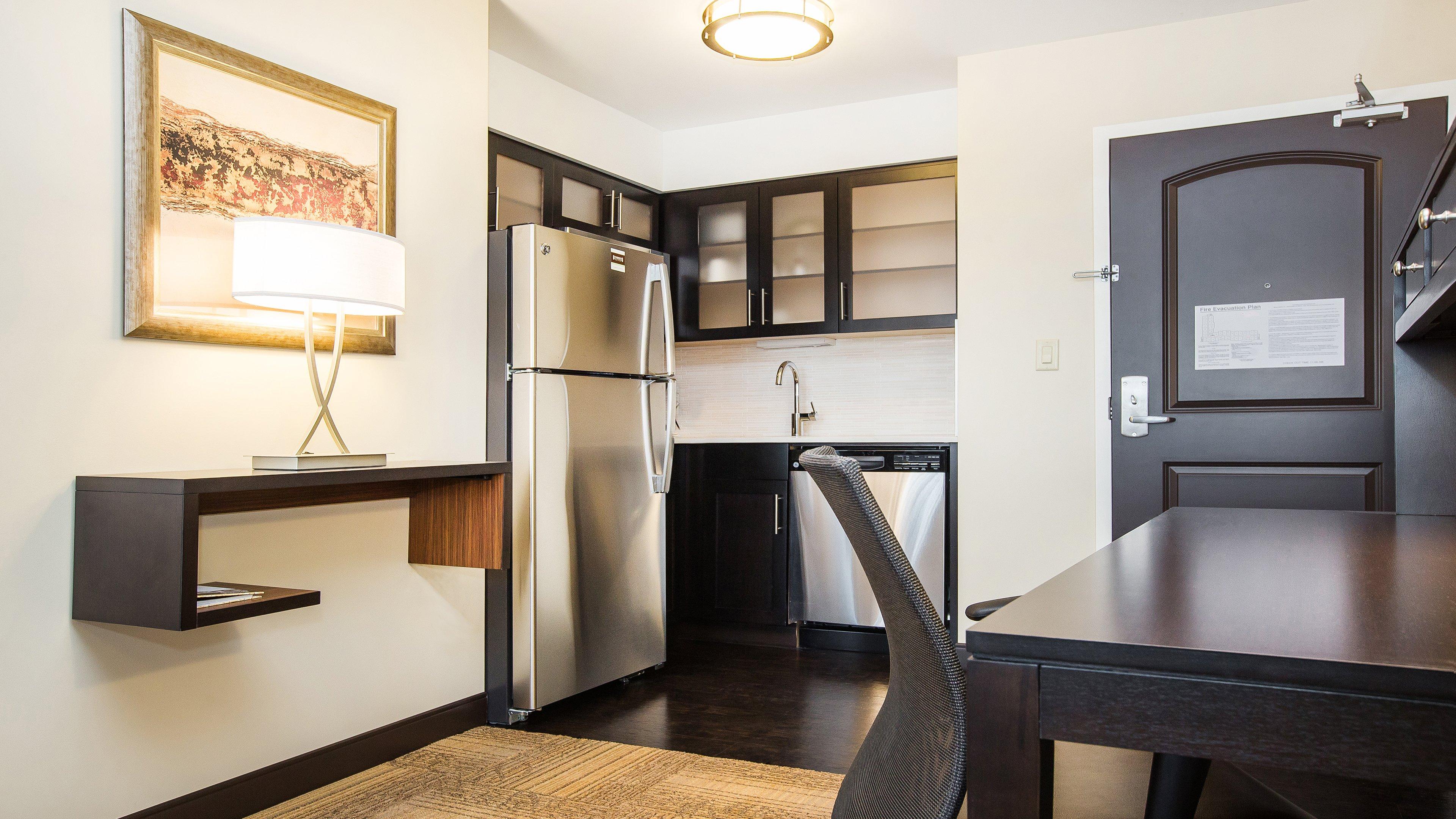 Staybridge Suites West Edmonton By Ihg מראה חיצוני תמונה