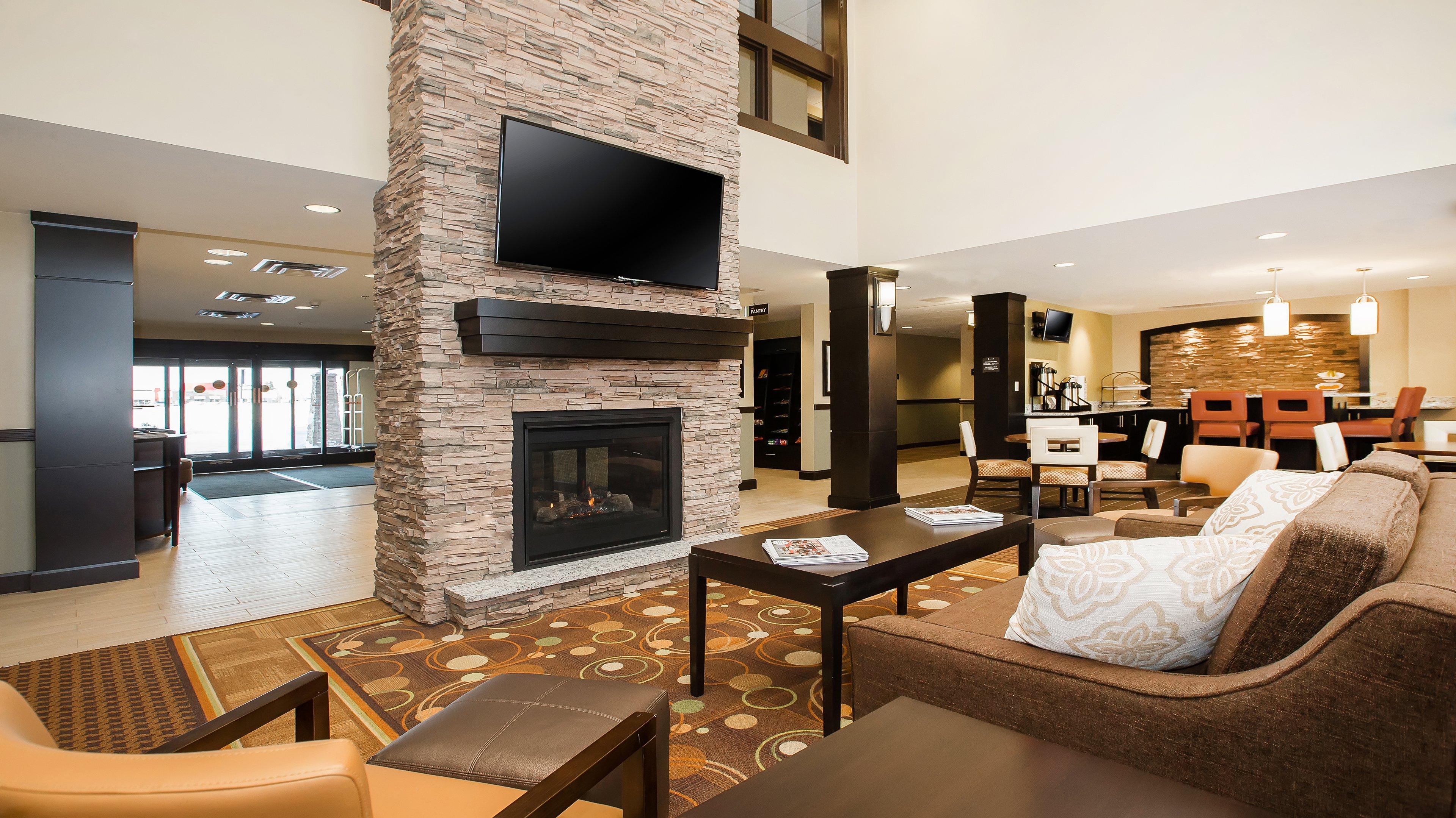 Staybridge Suites West Edmonton By Ihg מראה חיצוני תמונה