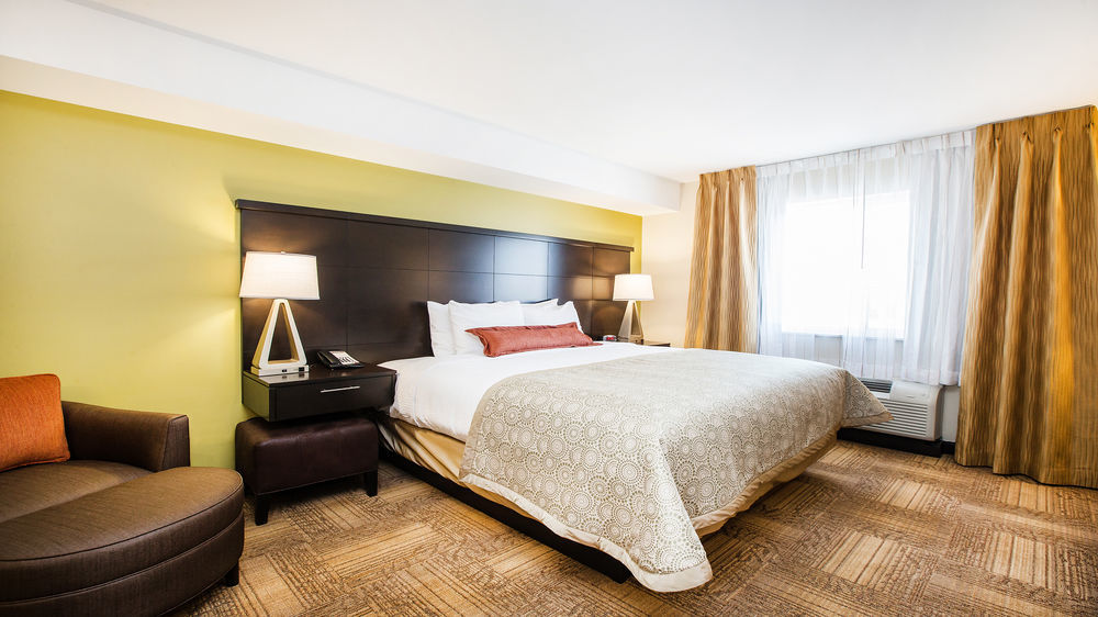 Staybridge Suites West Edmonton By Ihg מראה חיצוני תמונה